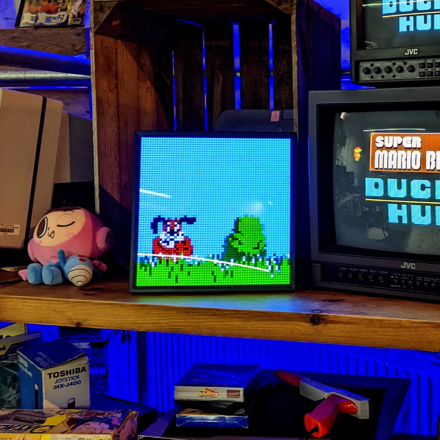 Divoom Pixoo 64 pixel art display